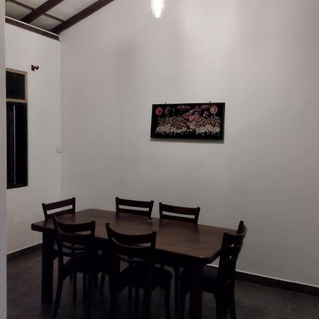 Villa Hilltop By Yehansa With Unlimited Fiber Wifi Hikkaduwa Kültér fotó